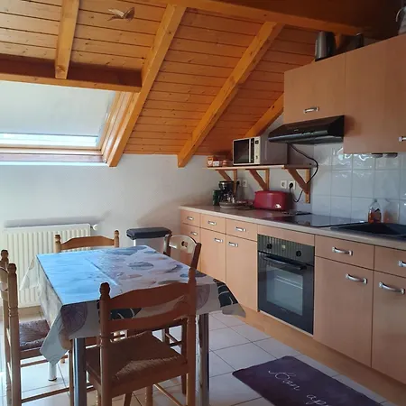 Apartment Proche Du ,piscine Ouverte De Mars A Octobre *